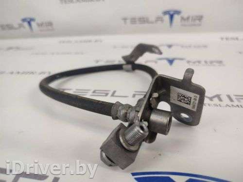 Шланг тормозной Tesla model 3 2023г. 1044721-00 - Фото 1