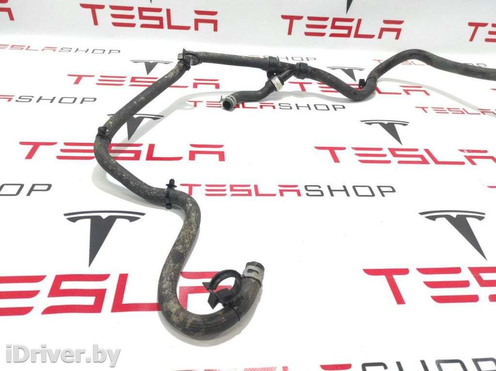 Патрубок (трубопровод, шланг) Tesla model X 2019г. 1047691-00-F  - Фото 3