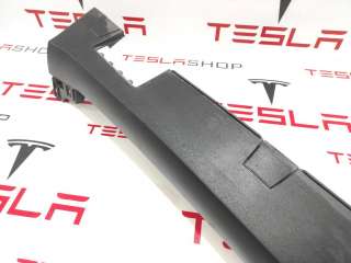 Накладка на порог Tesla model X 2019г. 1045634-00-D,1035096-00-D,1034219-00-B - Фото 4