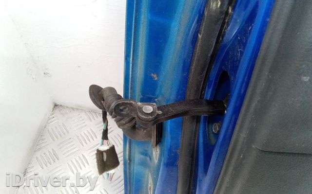 Ограничитель открывания двери Chevrolet Matiz 2 2009г.  - Фото 1