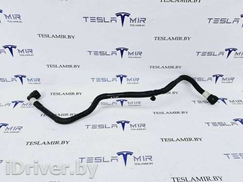 Патрубок радиатора передний Tesla model Y 2021г. 1501332-00 - Фото 1