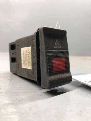 4A0941509 Кнопка аварийной сигнализации к Audi 80 B4 Арт 73466399