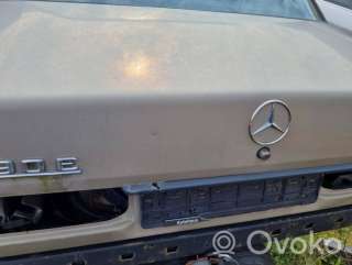 au10a808 , artXLT15 Крышка багажника (дверь 3-5) Mercedes 190 W201 Арт XLT15