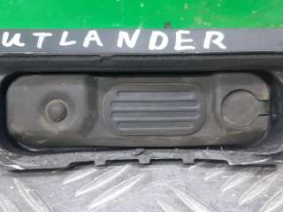 Кнопка двери багажника Mitsubishi Outlander 3 2012г. 5810A077 - Фото 5