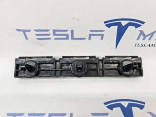 1003691-00 Кронштейн порога задний к Tesla model S Арт 18136