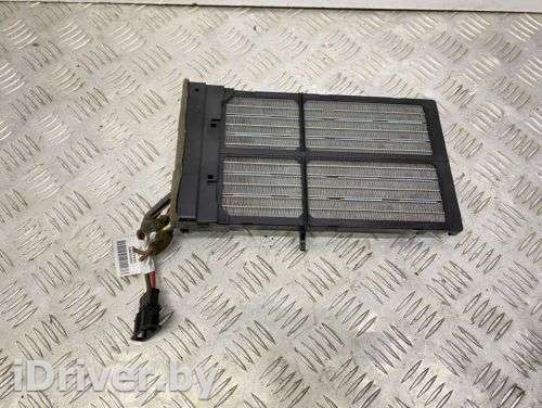 Электрический радиатор отопителя (тэн) Audi A4 B8 2009г. 8K0819011 - Фото 1