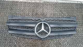 Решетка радиатора к Mercedes Vito W639 Арт 1RT11G101