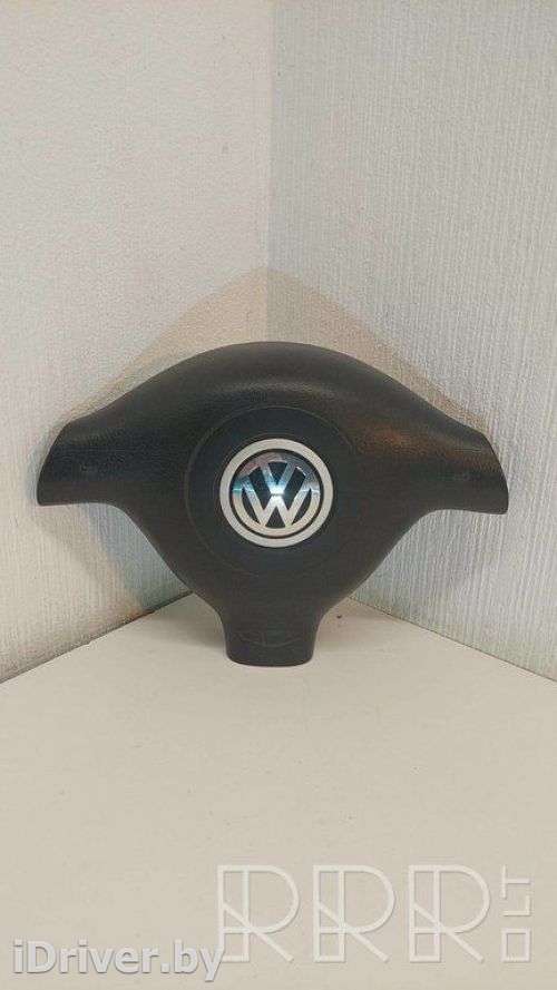 Подушка безопасности водителя Volkswagen Passat B5 2000г. 3b0880201al, 6016566 , artASL4671 - Фото 1