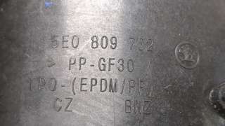 5E0809702 Лючок топливного бака Skoda Octavia A7 Арт 8742595, вид 3