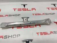 Распорка стоек Tesla model S 2014г. 1003617-00-D - Фото 2