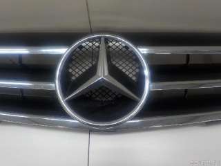 Решетка радиатора Mercedes E W211 2004г. 20988001239040 Mercedes Benz - Фото 3