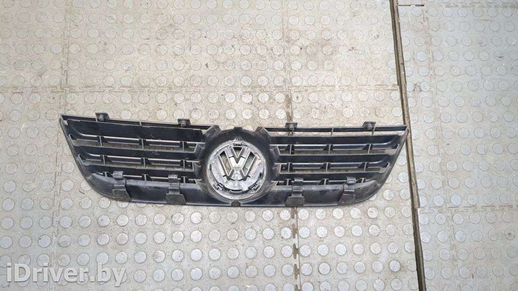 Решетка радиатора Volkswagen Polo 4 2005г.   - Фото 4