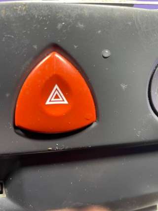 Кнопка центрального замка Renault Megane 2 2007г. 8200407415 - Фото 3