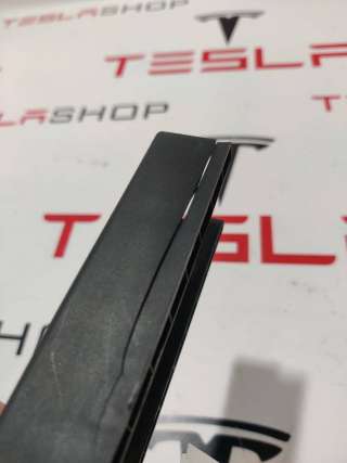 Пластик салазок сиденья Tesla model 3 2019г. 1097490-00-C,1551555-00-C - Фото 2
