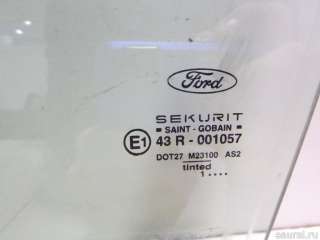 Стекло двери передней левой Ford Focus 1 2000г. 1088905 Ford - Фото 2