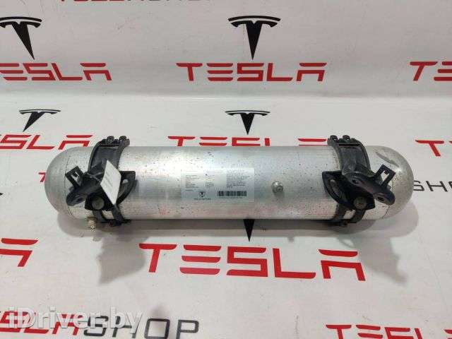 Ресивер пневмоподвески Tesla model S 2014г. 6006408-00-B,1013834-00-D - Фото 1