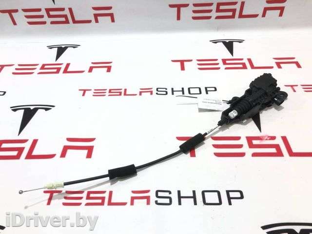 Электропривод замка капота Tesla model S 2022г. 1586554-00-A - Фото 1