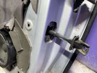 Ограничитель открывания двери задней Volkswagen Passat USA 2013г.  - Фото 2