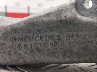 Кронштейн генератора Mercedes Vito W638 1996г. A6011550395 - Фото 3