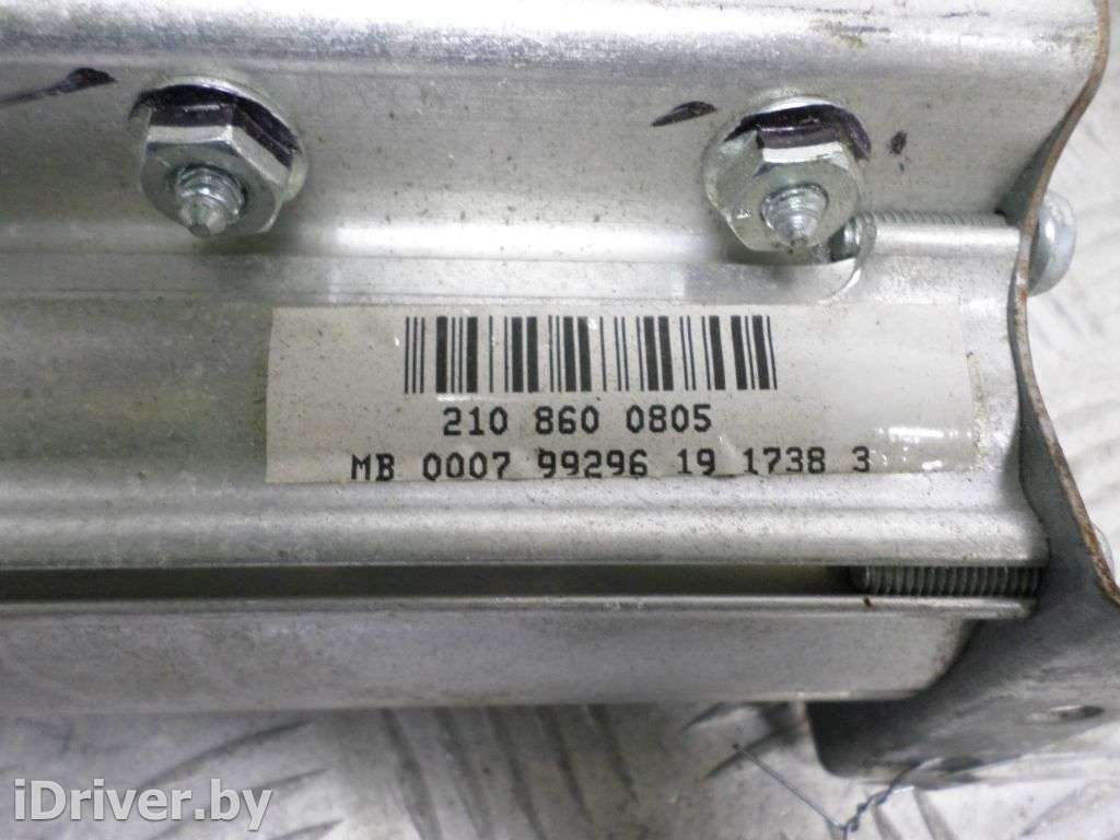 Подушка безопасности пассажира Mercedes SLK r170 1999г. 2108600805  - Фото 2