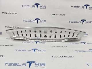 1495093-00 Накладка панели крепления облицовки (телевизора) к Tesla model Y Арт 22139