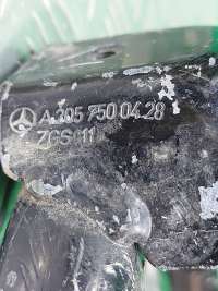 петля крышки багажника Mercedes CLA c117 2014г. A2057500428 - Фото 6