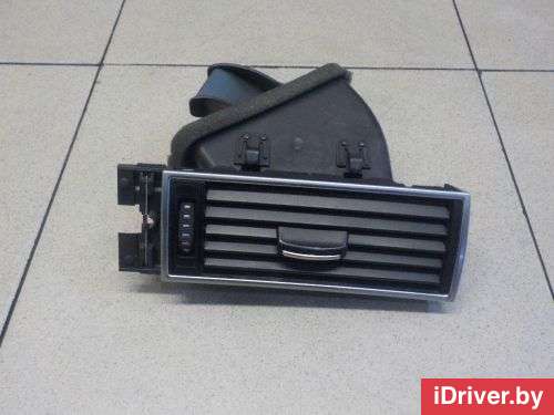 Дефлектор обдува салона Audi TT 2 2009г. 4F1820902DH77 VAG - Фото 1