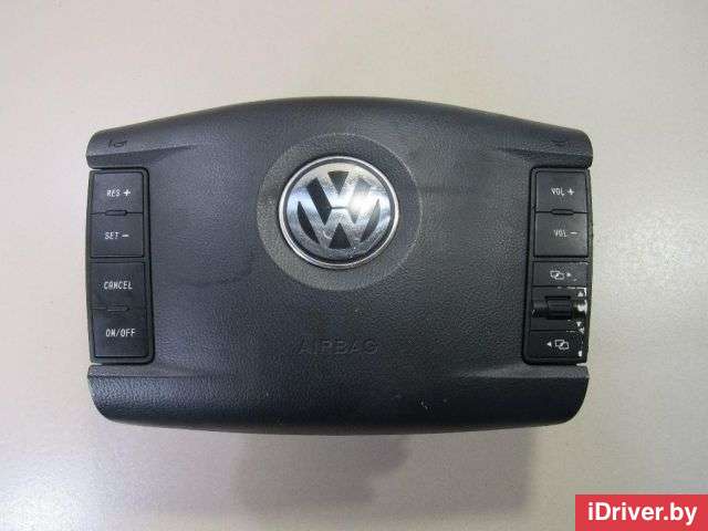 Подушка безопасности водителя Volkswagen Touareg 1 2003г. 3D0880203B - Фото 1