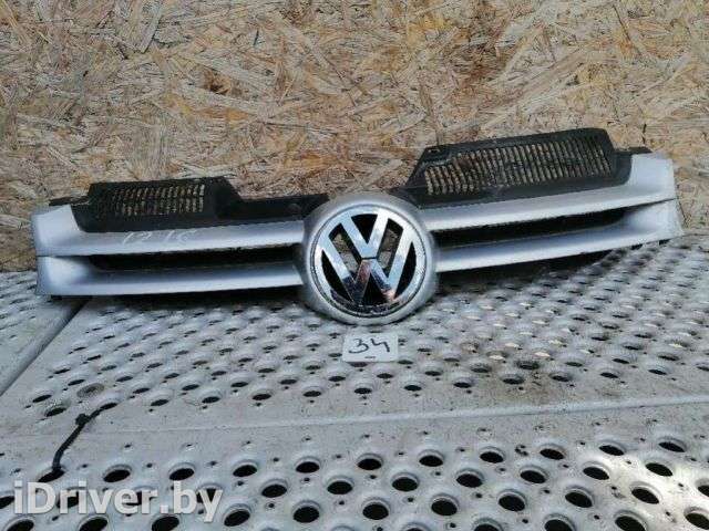 Решетка радиатора Volkswagen Golf 5 2007г. 1K0853651HVW8 - Фото 1
