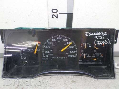 Щиток приборов (приборная панель) Cadillac Escalade 1 2000г. 16176841 - Фото 1