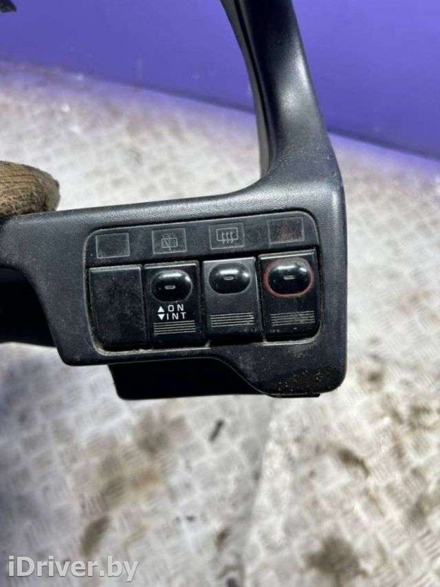 Кнопка подогрева заднего стекла Mitsubishi Space Wagon 2 1994г.  - Фото 1