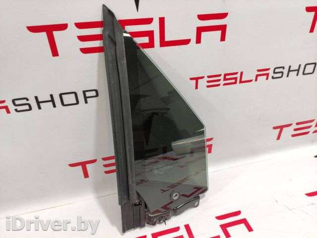 форточка двери передней правой Tesla model X 2018г. 1055204-00-D,1108158-00-G - Фото 1