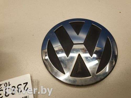 Эмблема Volkswagen Caddy 1 2005г. 2K0853630B - Фото 1