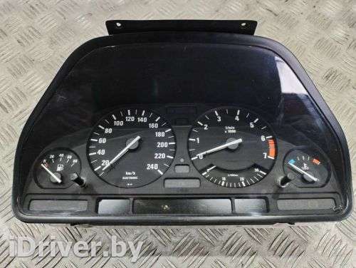 Щиток приборов (приборная панель) BMW 5 E34 1990г. 1389559 - Фото 1