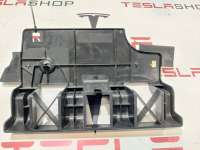 1470963-00-B,1479703-00-A Обшивка багажника к Tesla model 3 Арт 99447851