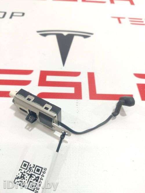 Усилитель антенны Tesla model X 2018г. 1448944-00-B - Фото 1