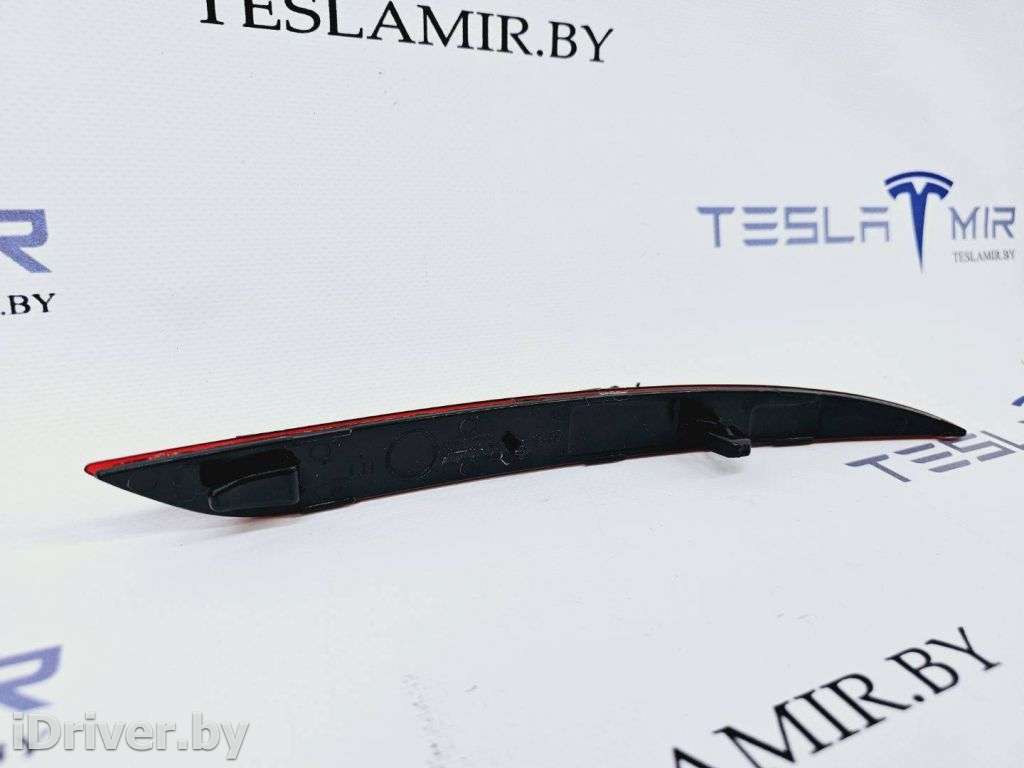 Катафот заднего бампера (отражатель) левый Tesla model Y 2021г. 1626226-00,1495817-00  - Фото 2