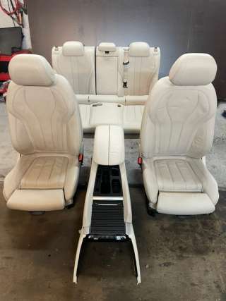  Салон (комплект сидений) к BMW X6 F16 Арт 560