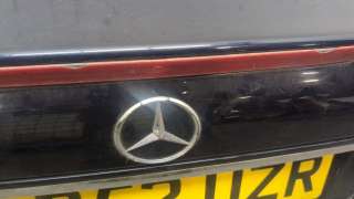 Крышка багажника (дверь 3-5) Mercedes CL C215 2002г. A2157500175 - Фото 4