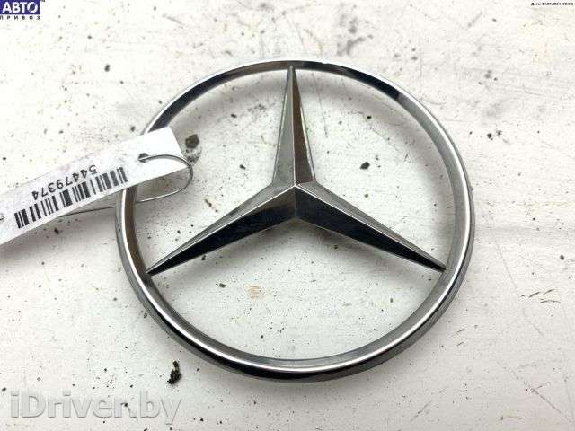 Эмблема Mercedes C W202 1996г.  - Фото 1