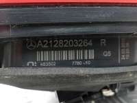 Фонарь крышки багажника правый Mercedes E W212 2010г. 2128203264 - Фото 3