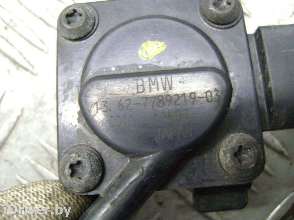 Датчик давления выхлопных газов BMW 3 E90/E91/E92/E93 2008г. 7789219  - Фото 4