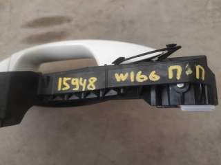 Ручка наружная передняя правая Mercedes GL X166 2013г. Номер по каталогу: A2047601634, совместимые:  A20476002709799 - Фото 4