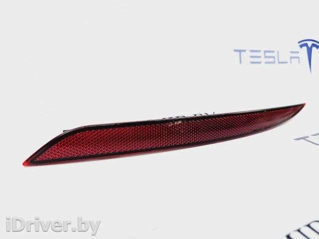 Катафот заднего бампера (отражатель) левый Tesla model Y 2021г. 1626226-00,1495817-00 - Фото 1