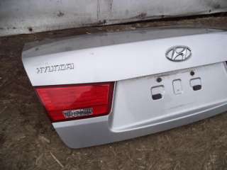 Крышка багажника (дверь 3-5) Hyundai Sonata (YF) 2009г.  - Фото 2
