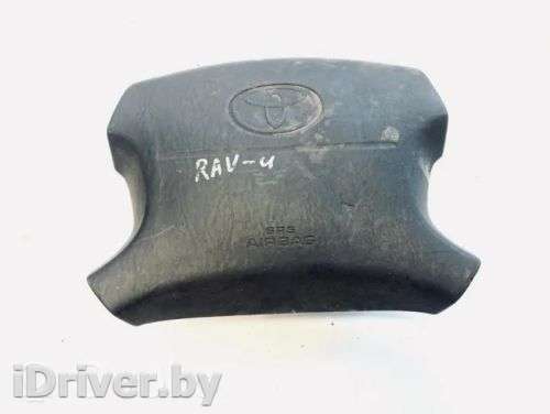 Подушка безопасности водителя Toyota Rav 4 1 1995г. artIMP2039825 - Фото 1