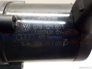 Насос (помпа) электрический Volkswagen Golf 4 2003г. 078121601 VAG - Фото 4