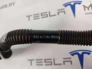 Патрубок радиатора Tesla model 3 2023г. 1077595-00 - Фото 2