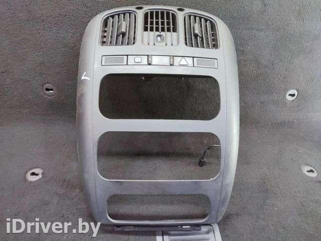Кнопка аварийки Chrysler Voyager 4 2003г.  - Фото 1