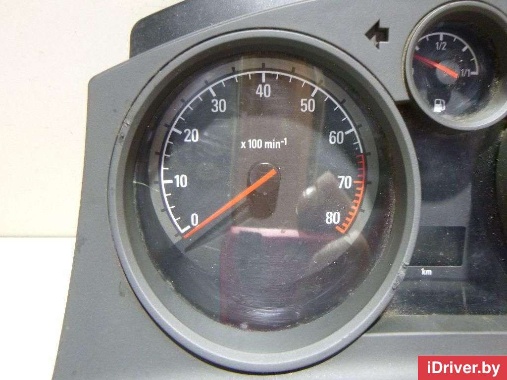 Щиток приборов (приборная панель) Opel Zafira B 2006г. 13308982 GM  - Фото 4